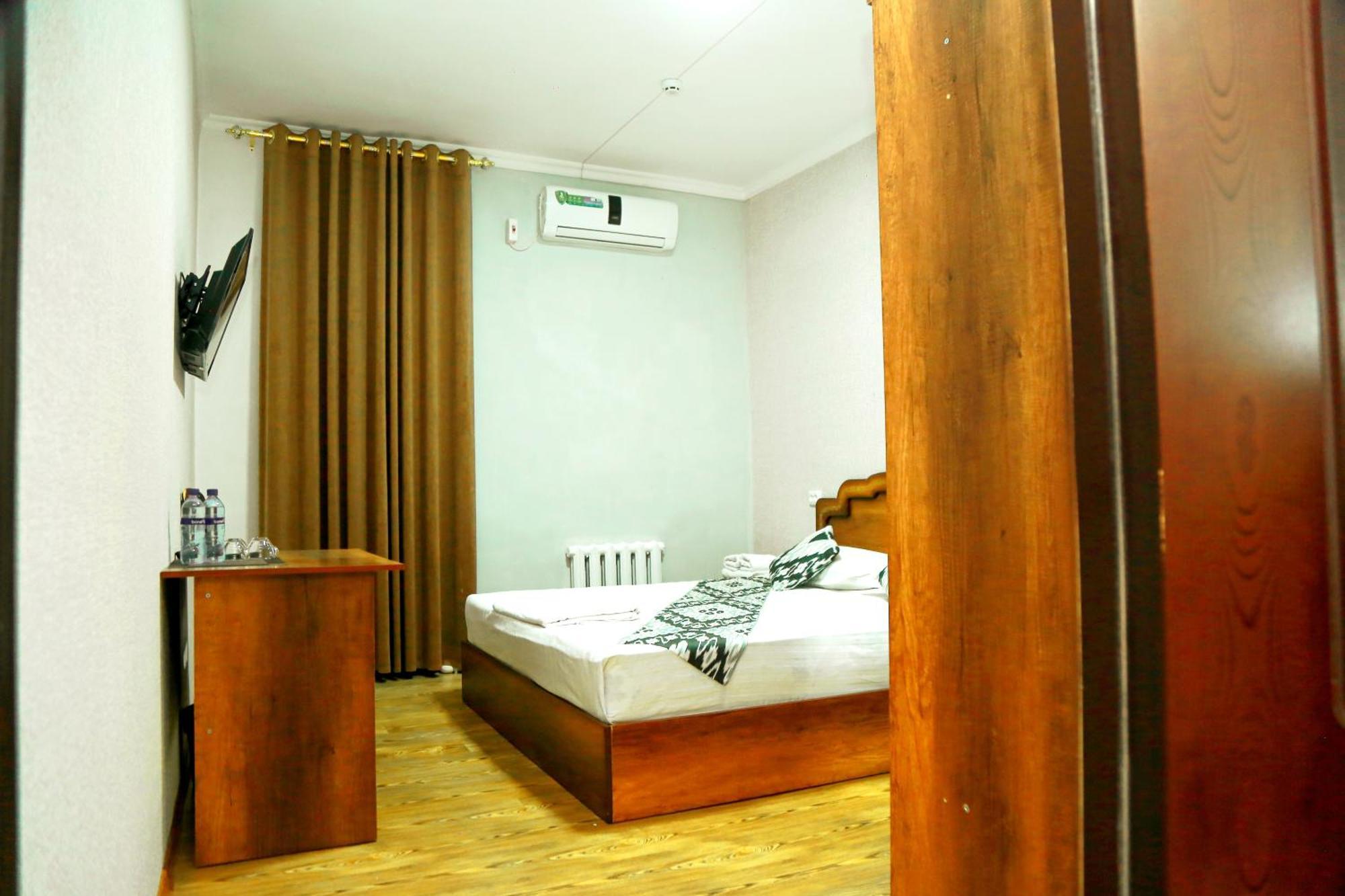 Hotel Mir Адрес Abu Ali Ibn Sino 4A Buchara Zewnętrze zdjęcie